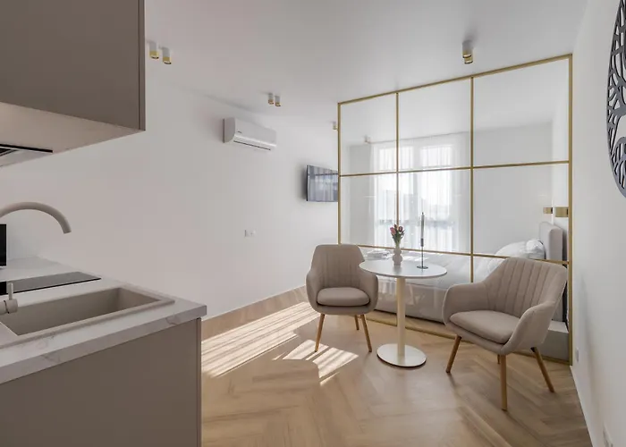 Osapart In A Complex Great Britain 2 * Lvov